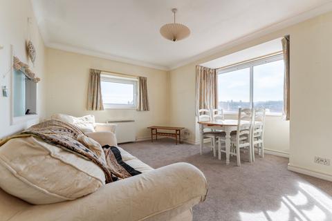 2 bedroom apartment for sale, West Cliff, Temple Court