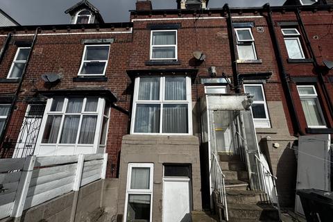 11 Ashton Mount, Leeds, LS8 5BT