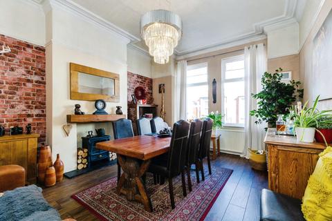5 bedroom semi-detached house for sale, St Malo Road, Wigan, WN1