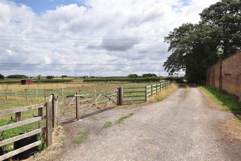 undefined, Stoke Fields Farm, Elston, Newark