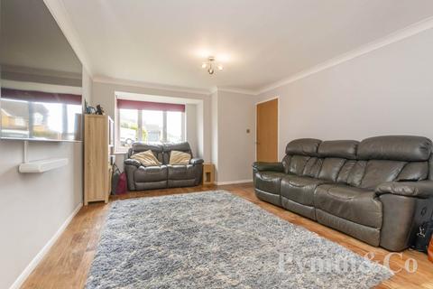 29 Marriott Chase, Taverham, Norwich, NR8 6QQ
