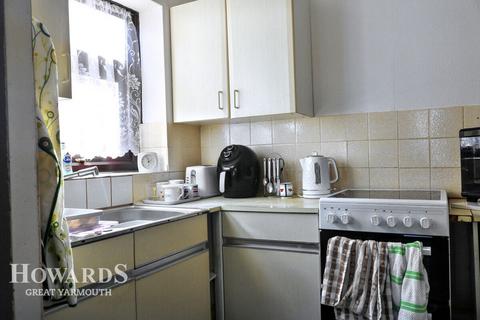 2 bedroom flat for sale, St Peters Plain, Great Yarmouth