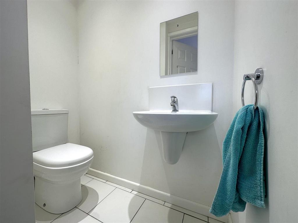 En-Suite W.C 700
