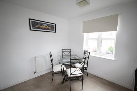 2 bedroom flat to rent, Temple Court, Wakefield, West Yorkshire, UK, WF1