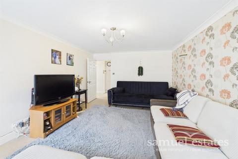 2 bedroom flat for sale, Worcester Road, Sutton, SM2