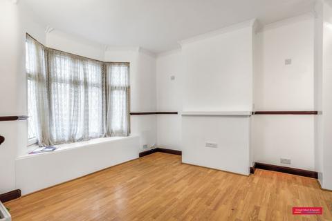 3 bedroom house to rent, Chancelot Road Abbeywood SE2