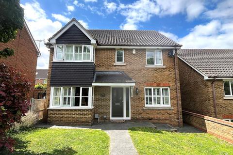 4 bedroom detached house for sale, Mason Way, Wainscott, Rochester, ME3