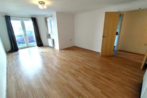 2 bedroom apartment for sale, Cork House, Mannheim Quay, Marina, Swansea