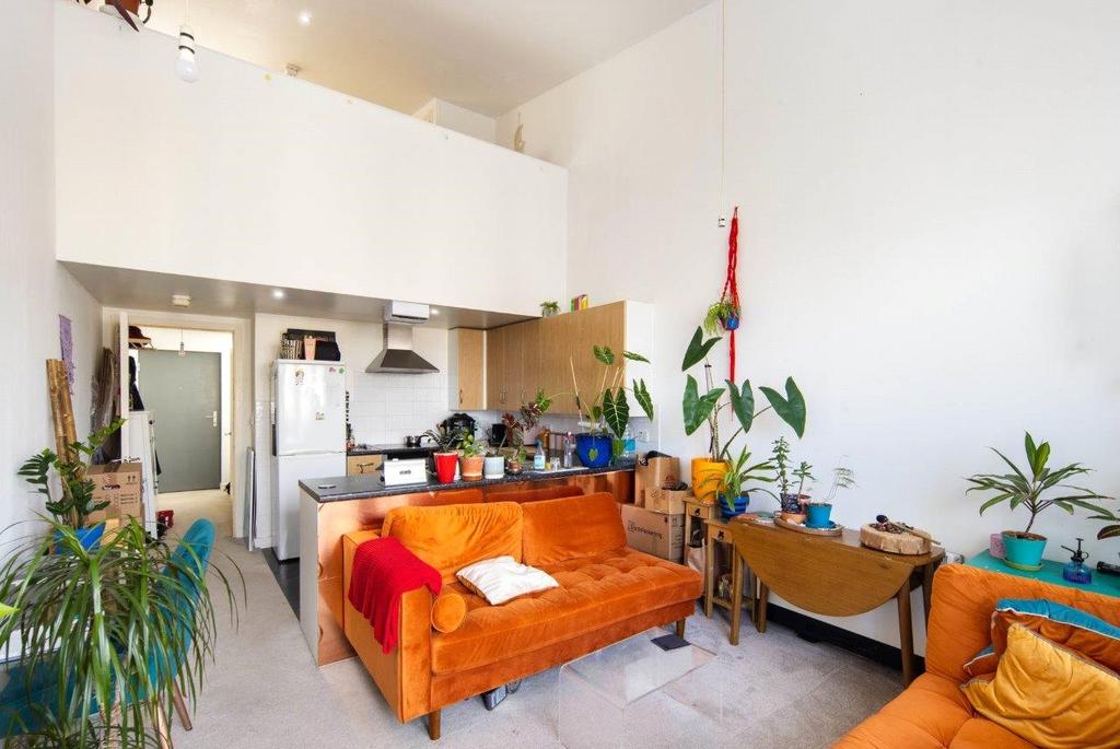 Living Room/Kitchen
