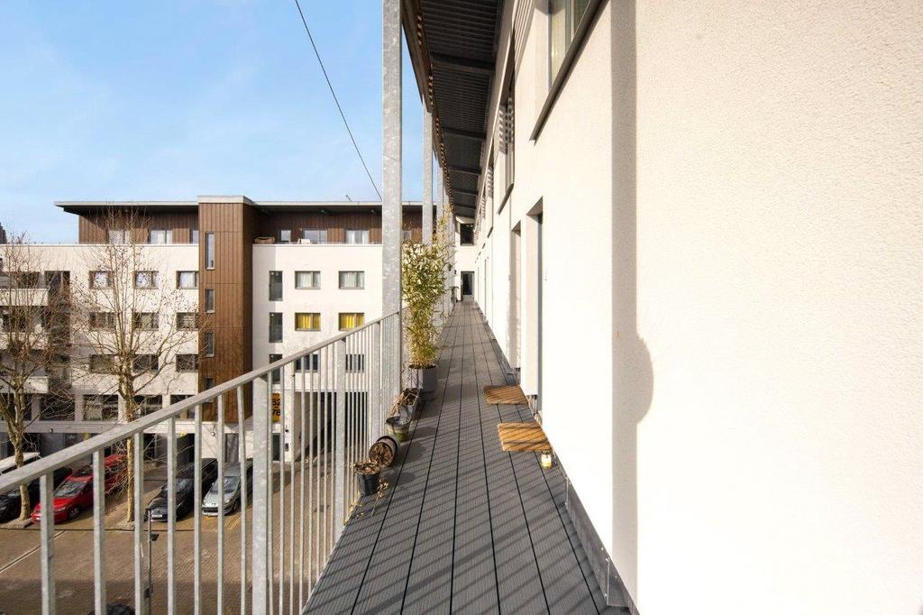 Communal Landing