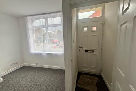 3 bedroom end of terrace house to rent, Broad Street, Crewe, CW1