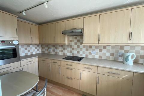 1 bedroom flat for sale, Beach Avenue, Birchington, Kent