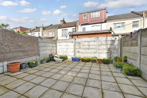 3 bedroom terraced house for sale, Grosvenor Road, Forest Gate