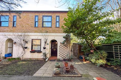 3 bedroom end of terrace house for sale, Staines-upon-Thames, Surrey