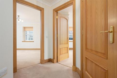 2 bedroom flat for sale, 1 Carnegie Apartments, 116 High Street, Kinross