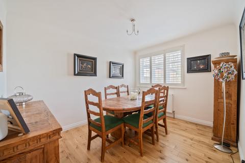 3 bedroom bungalow for sale, Walton Lane, Weybridge, KT13