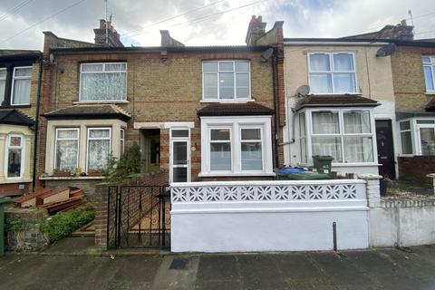 2 bedroom house for sale, Rochdale Road, London SE2