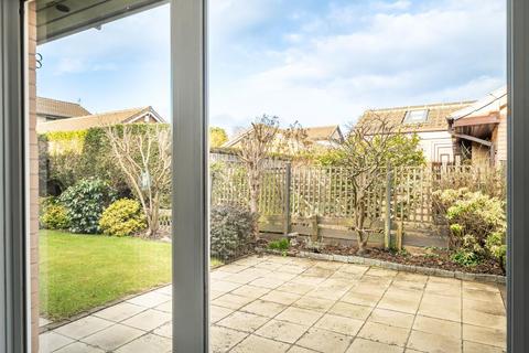2 bedroom semi-detached bungalow for sale, Haven Croft, Cookridge, LS16