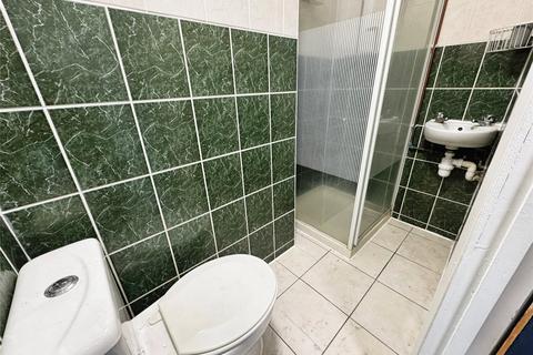 1 bedroom property to rent, Wolverhampton Street, West Midlands DY1