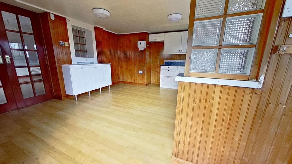 Fitted Kitchen/Breakfast Room