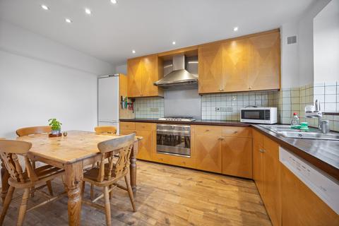 2 bedroom apartment to rent, Dalmeny Avenue, Holloway, N7