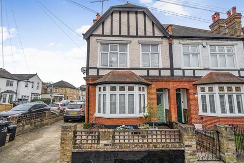 2 bedroom maisonette for sale, Deacon Road, Kingston Upon Thames KT2