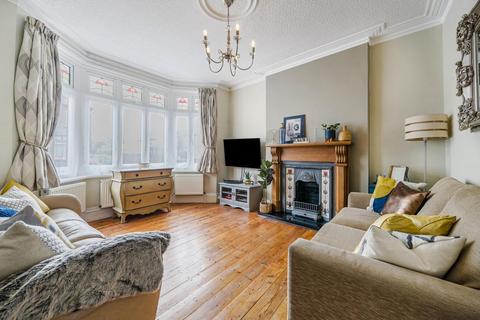 2 bedroom maisonette for sale, Deacon Road, Kingston Upon Thames KT2