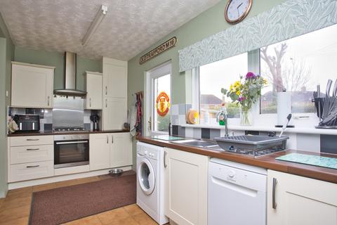 3 bedroom semi-detached house for sale, St. Johns Road, Elvington, CT15