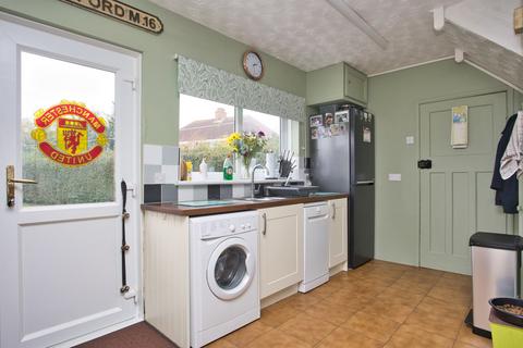 3 bedroom semi-detached house for sale, St. Johns Road, Elvington, CT15