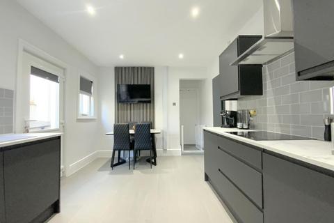 201 Roberts Street, Grimsby, DN32 8BU