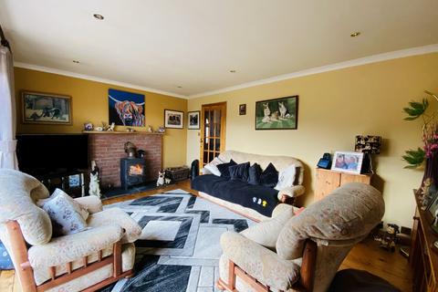 2 bedroom bungalow for sale, 3 Mainshead, Terregles, Dumfries, DG2 9TJ