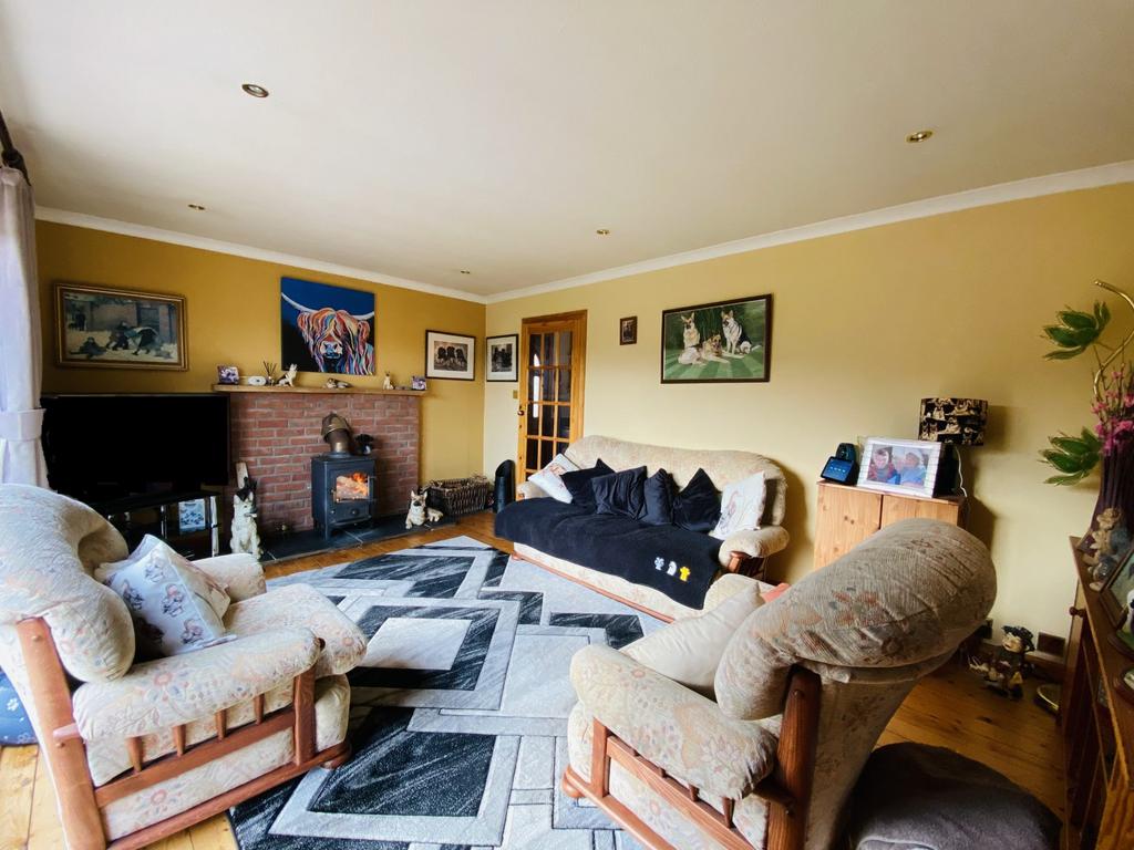 3 Mainshead, Terregles, Dumfries, DG2 9 TJ - Braidw