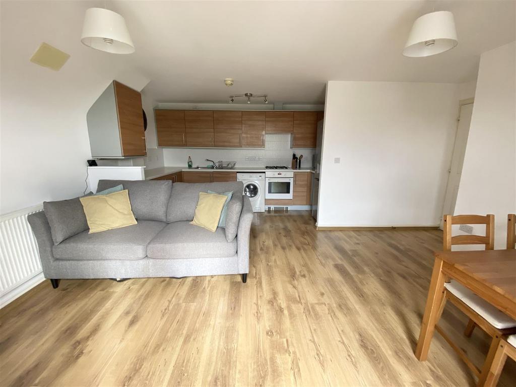 Open Plan Lounge/ Kitchen