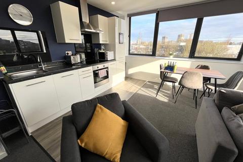 2 bedroom apartment to rent, Balmoral House, Salford M5