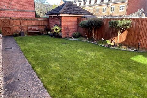 8 Bude Road, Swindon, SN2 2DB