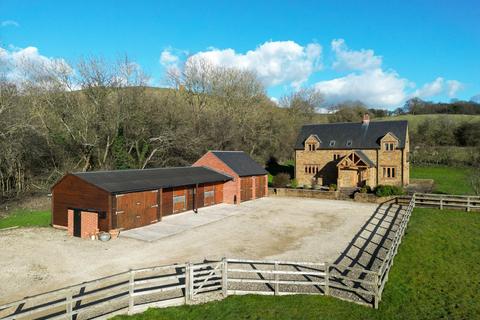 2 bedroom village house for sale, Little Dassett, Southam, Warwickshire, CV47