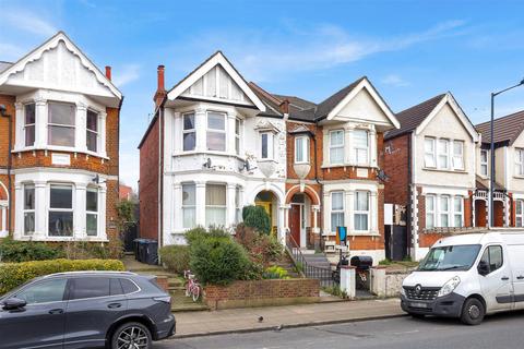 3 bedroom flat for sale, Harlesden Road, London NW10