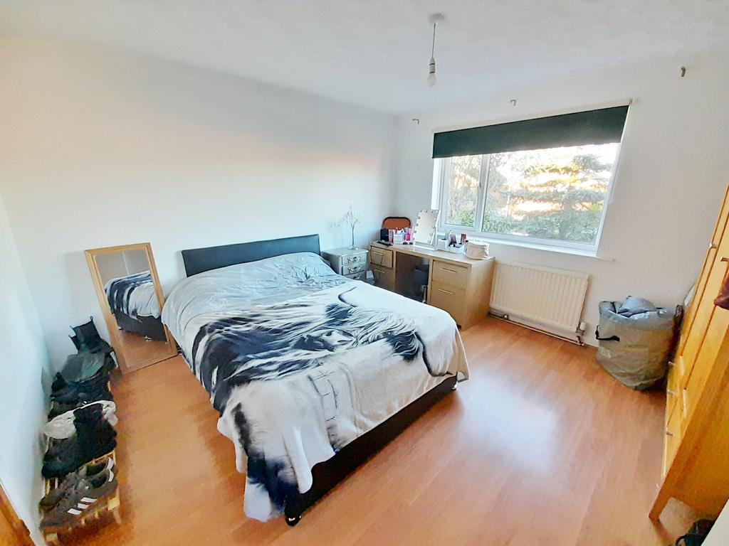 Bedroom Master