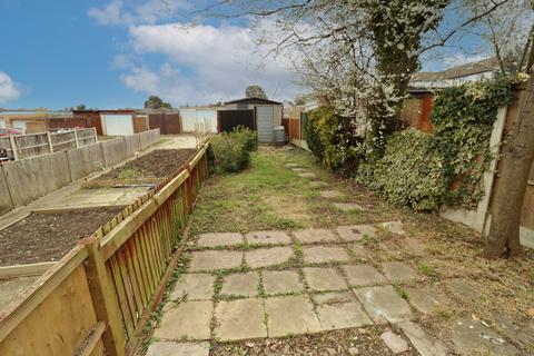 6a, The Flats Chadwell Road, Grays, RM17 5SZ
