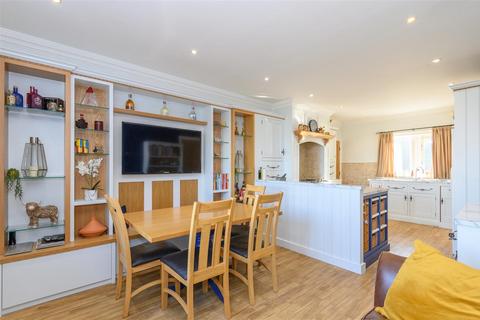 5 bedroom detached house for sale, Brighouse & Denholme Road, Queensbury, Bradford
