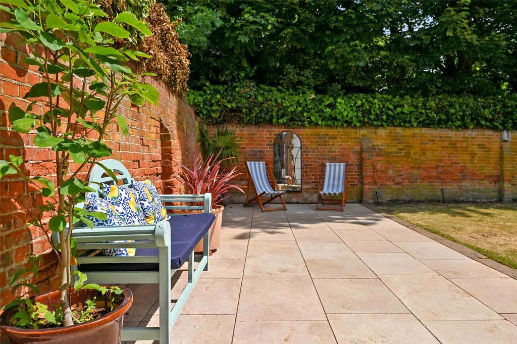 Garden Terrace