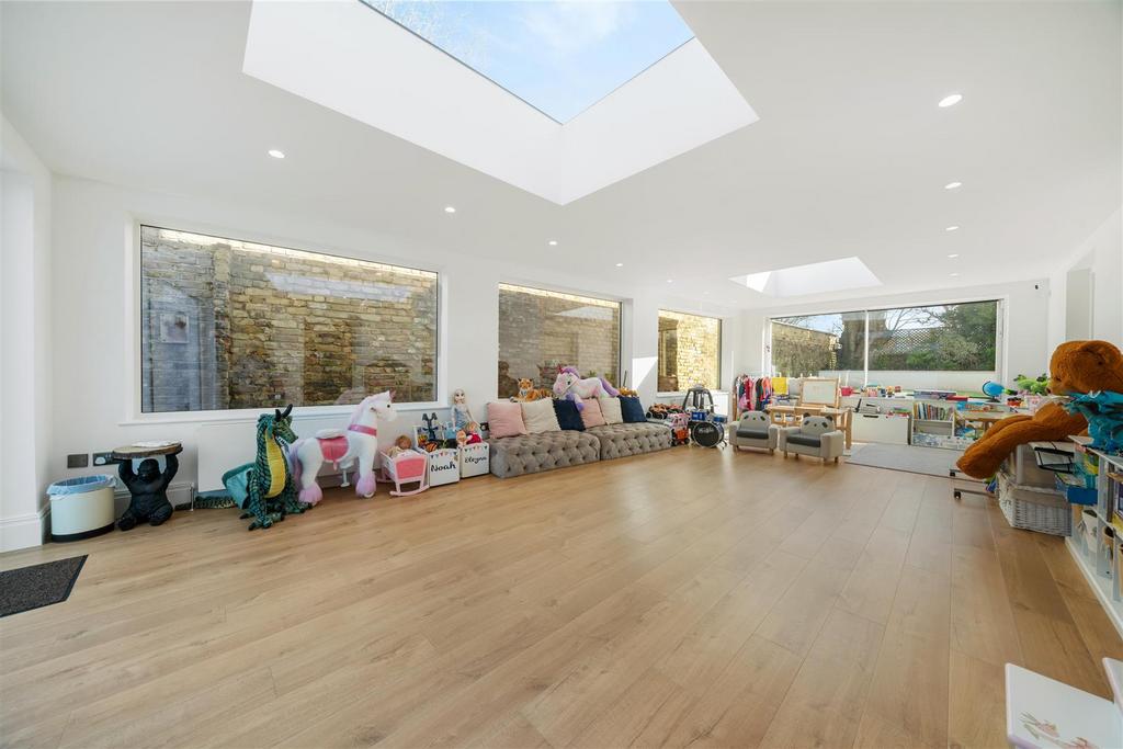 29 Acacia Road NW8 6 AR-No Watermark-1.jpg