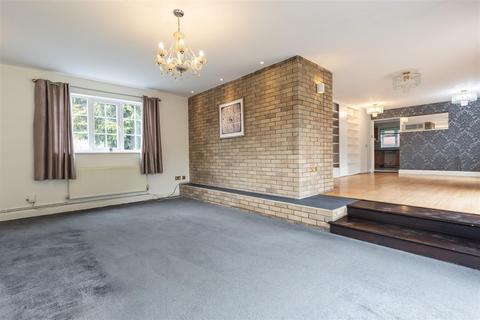 9 Hilly Field, Harlow, CM18 7HU
