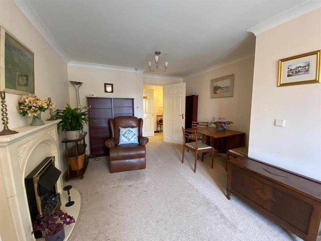 Living Room.jpg