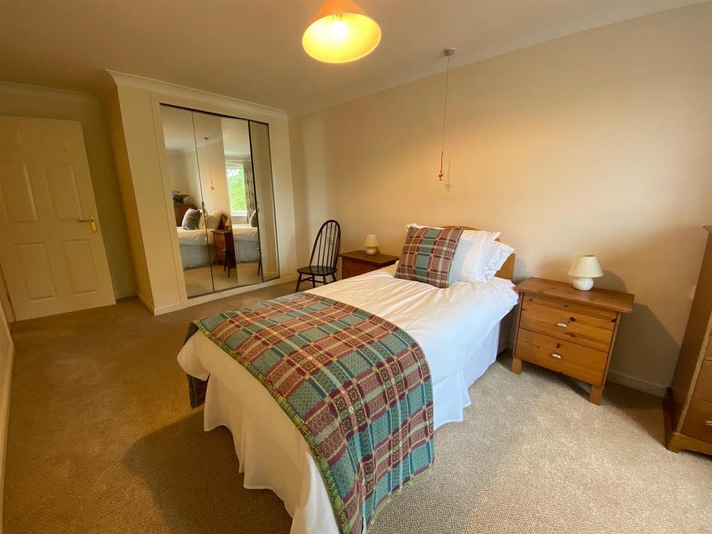 Bedroom One.jpg