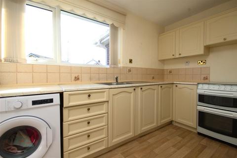 2 The Links, Featherstone, Pontefract, WF7 6NB