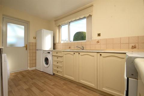 2 The Links, Featherstone, Pontefract, WF7 6NB