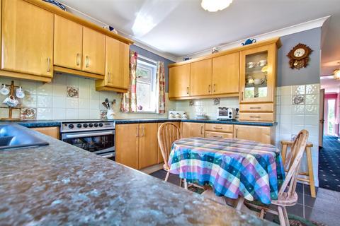 4 bedroom detached house for sale, Drefach Felindre, Llandysul