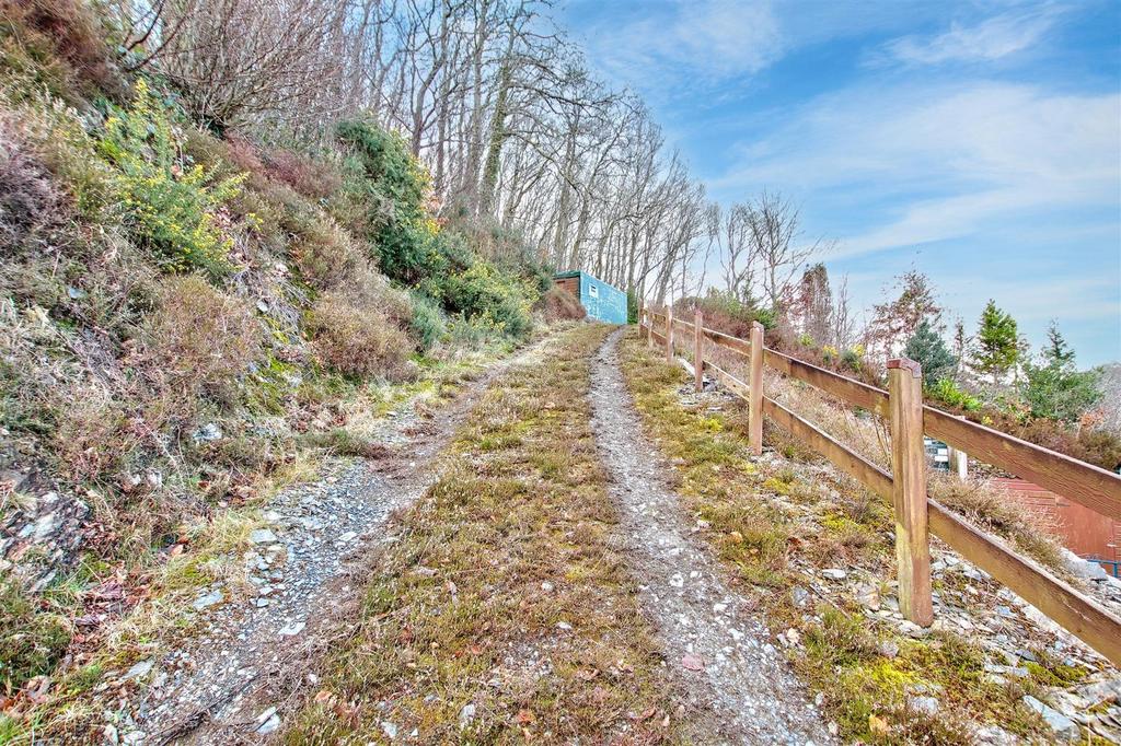 Lane to garden area