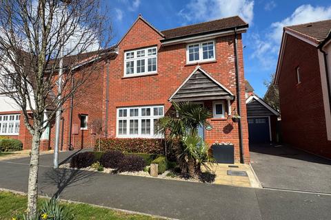 4 bedroom detached house for sale, Stemson Avenue, Exeter EX4